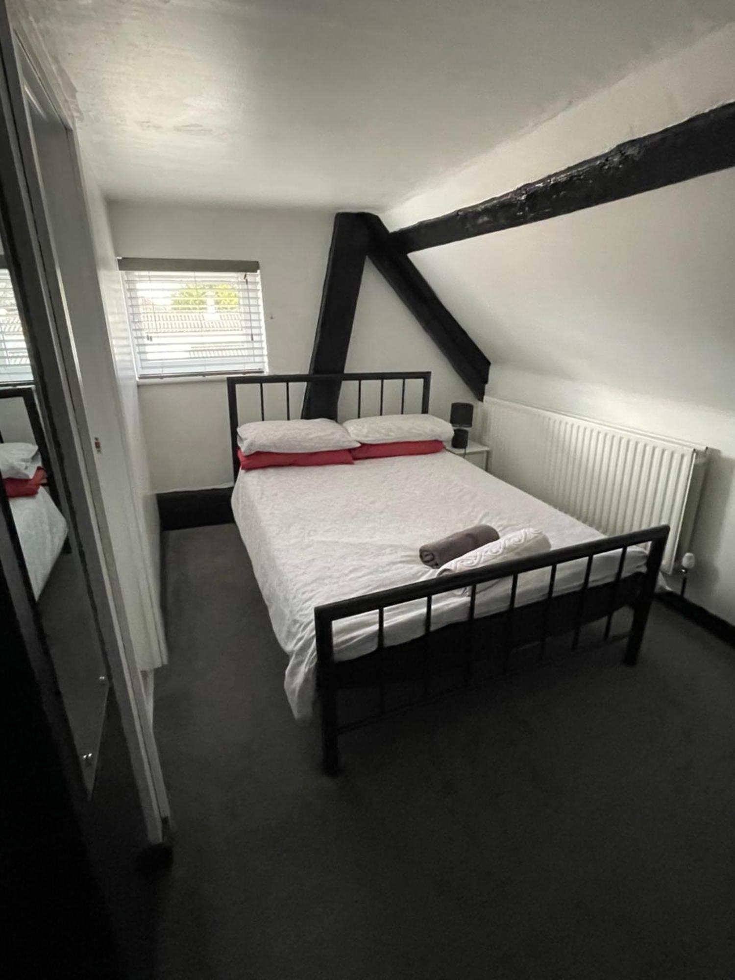 The White Hart Inn Twickenham Ruang foto